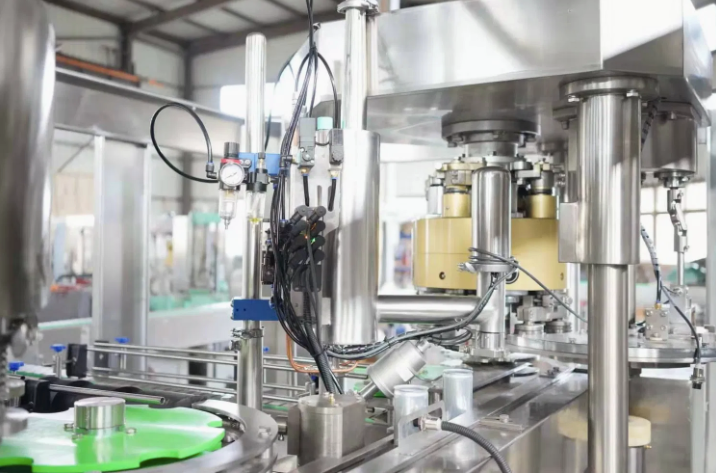 8000bph High Quality Fully Automatic Factory Direct Sales Orange Juice and Apple Juice 3-in-1 Filling Machine