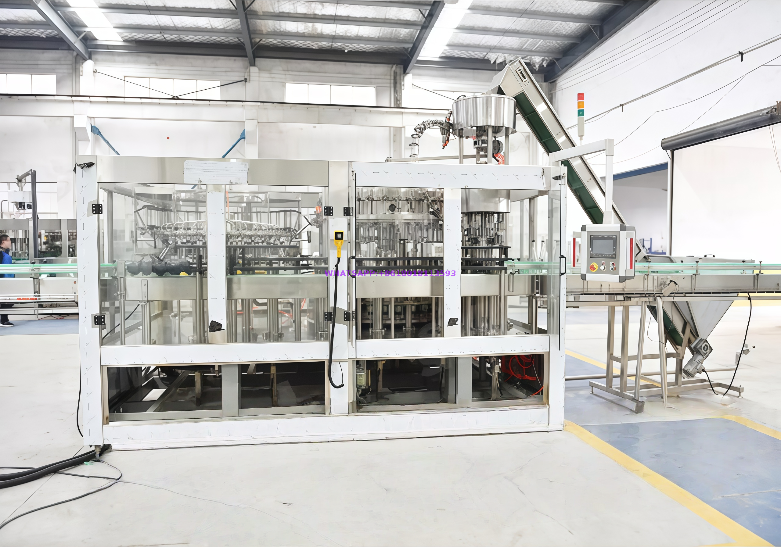 Full Automatic 500ml 3500bph Glass Bottle CSD Cola Filling Machine / 1000ml CSD Glass Bottle Beer Wine Filling Machine