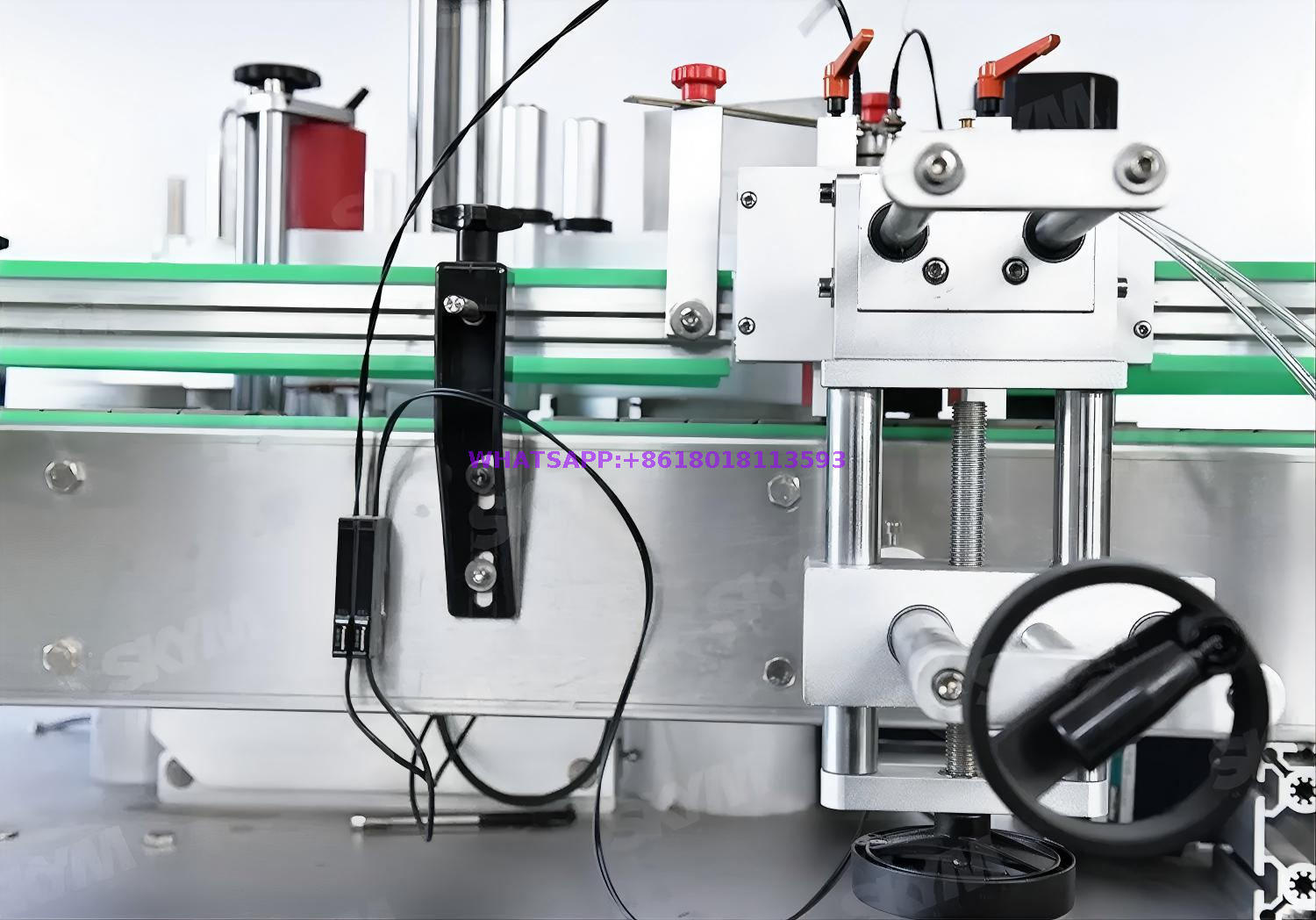 High Accurate Juice Bottle Self Adhesive Labeling Machine