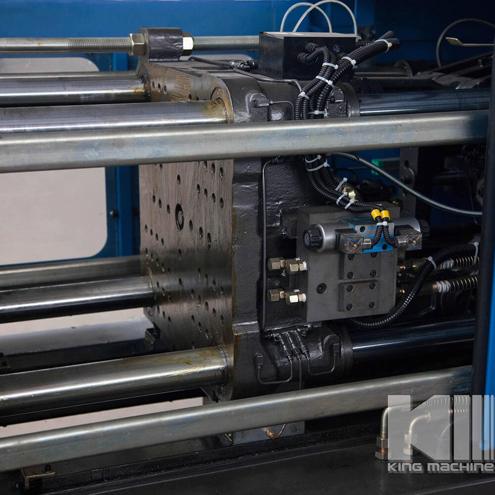 Bottle Injection Moulding Machines